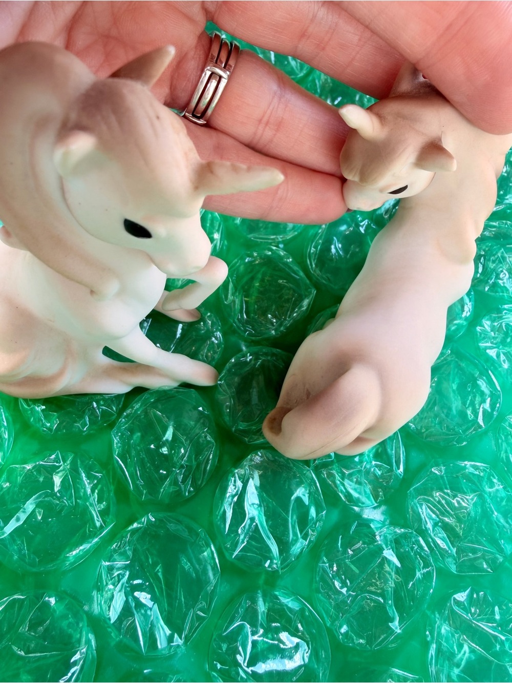 Josef Originals Unicorn Figurines: Unicorns, Set of 2 - Picture 10 of 10